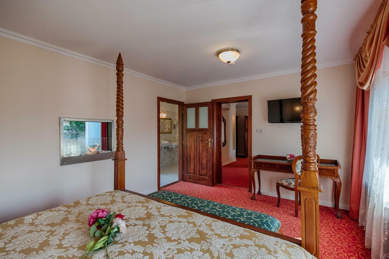 Hotel Zlaty Orel Остравіце Екстер'єр фото